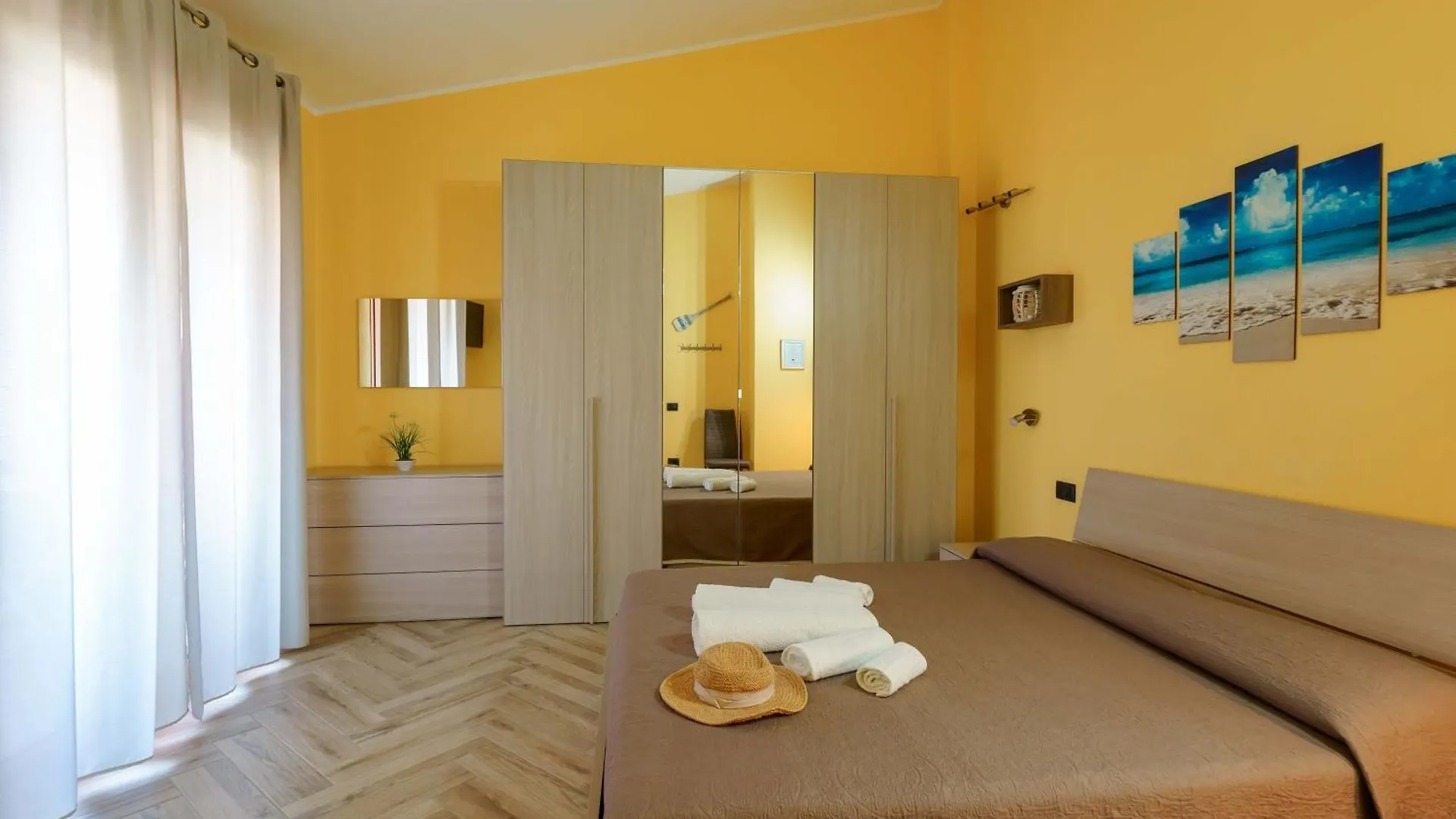 Paradise Home Quartu Sant'Elena Guest house