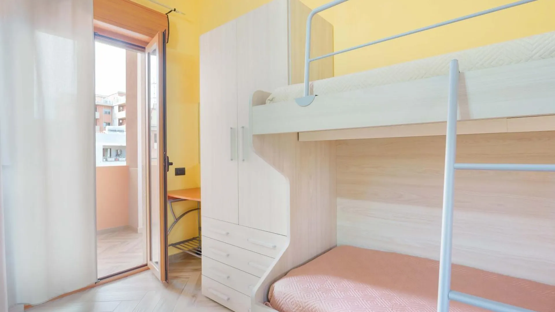 Guest house Paradise Home Quartu Sant'Elena Italy