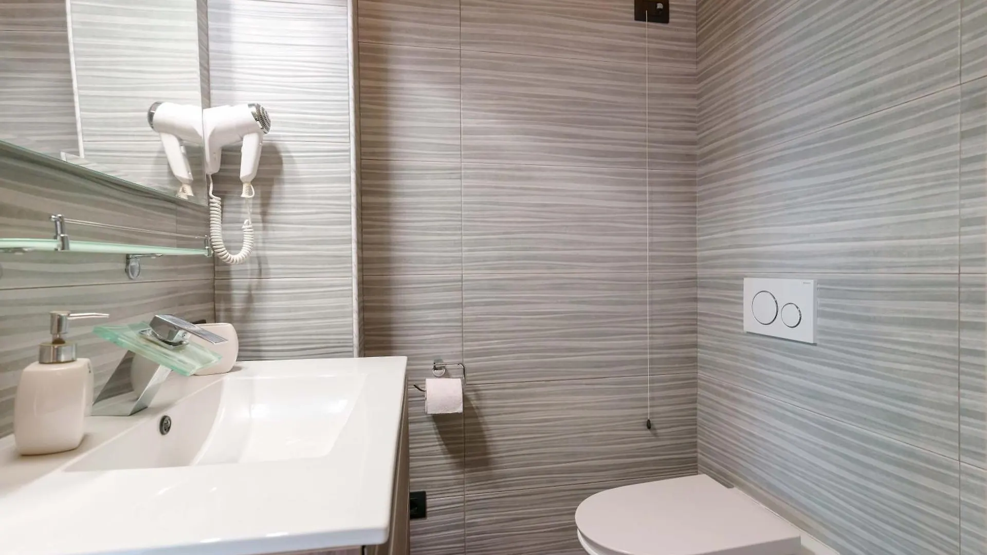 Quartu SantʼElena Paradise Home בית הארחה Quartu SantʼElena