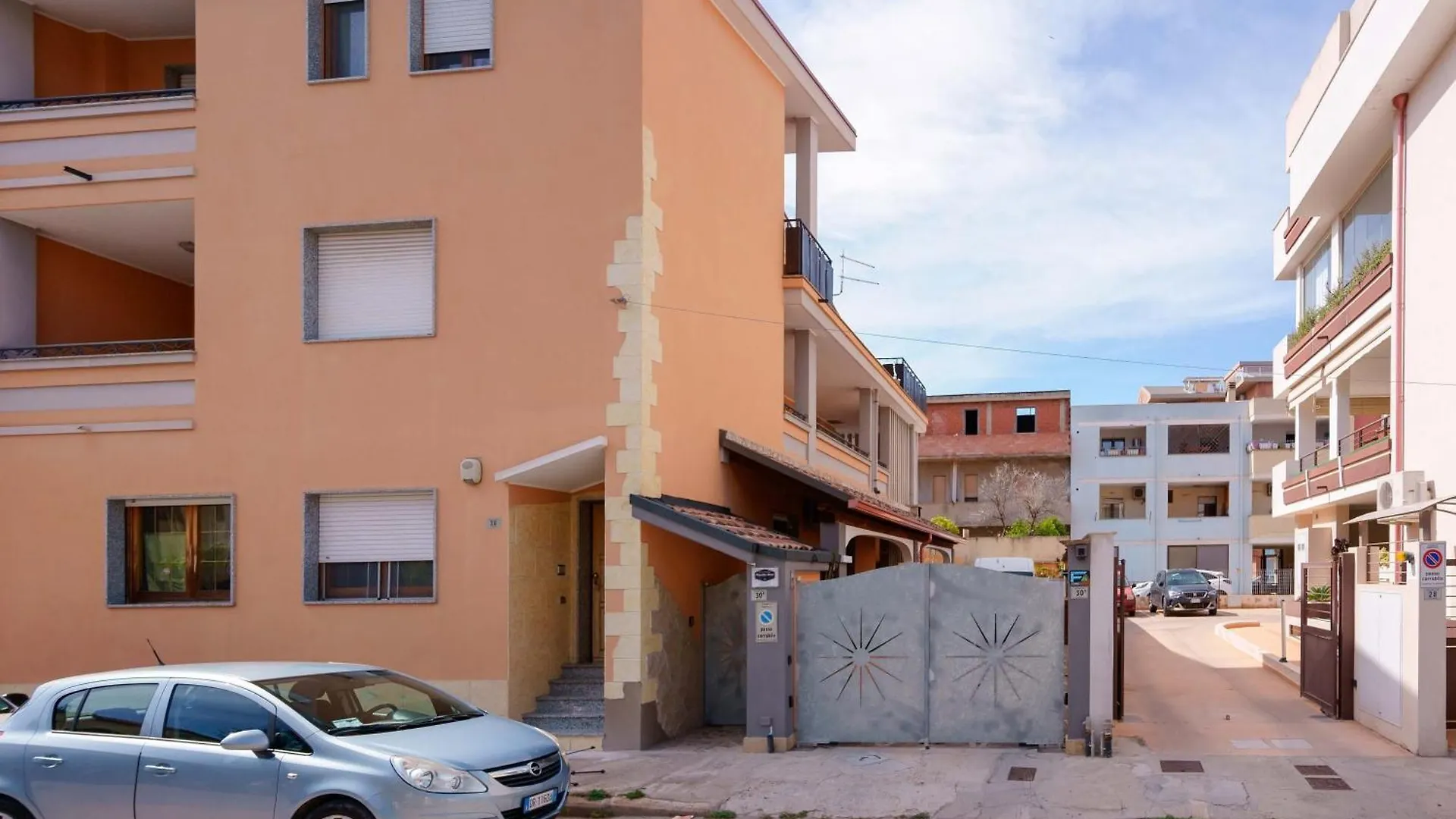 Paradise Home Quartu Sant'Elena 0*,  Italy