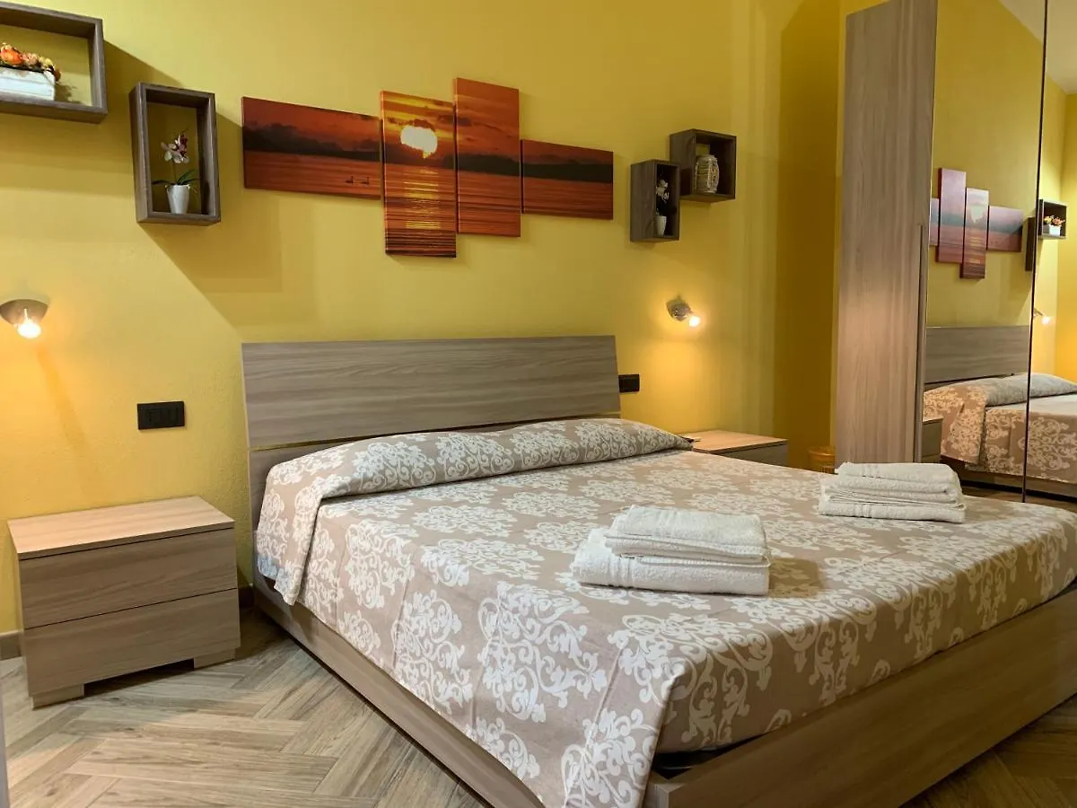 Paradise Home Quartu Sant'Elena 0*,